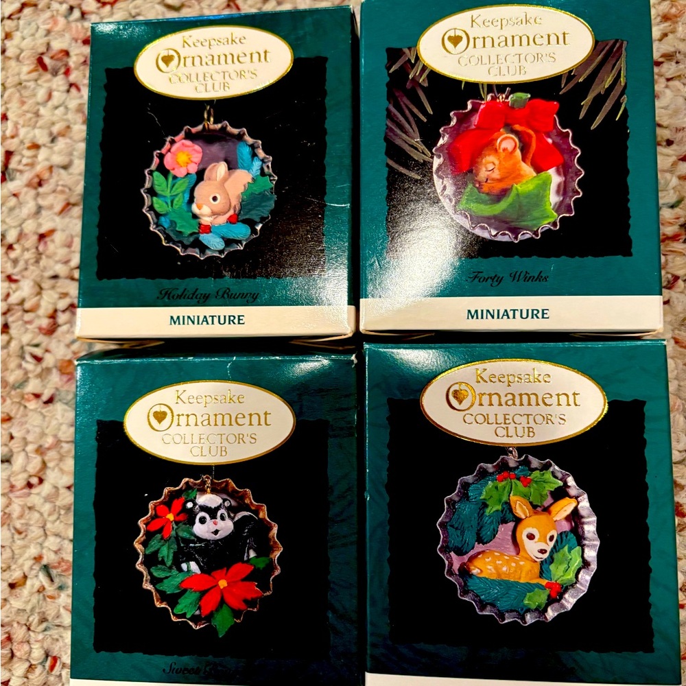 4 vintage Hallmark mini bottle cap ornaments.